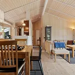 Erko - 575m From The Sea By Interhome *